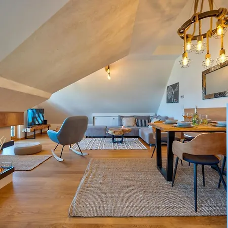 Zlatiborski Sjaj Family Апартаменты Златибор