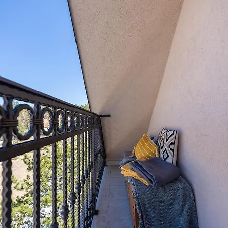 Апартаменты Zlatiborski Sjaj Family