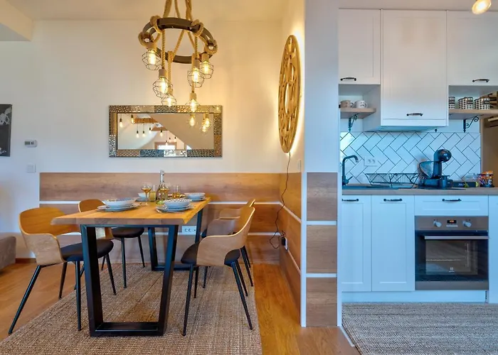 アパート Zlatiborski Sjaj Family ズラティボール